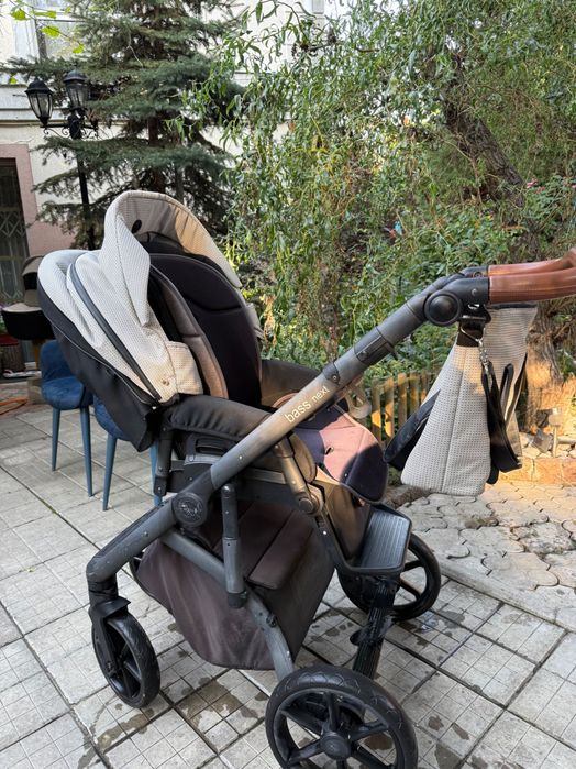 Дитяча коляска Roan bass next 6000 грн.