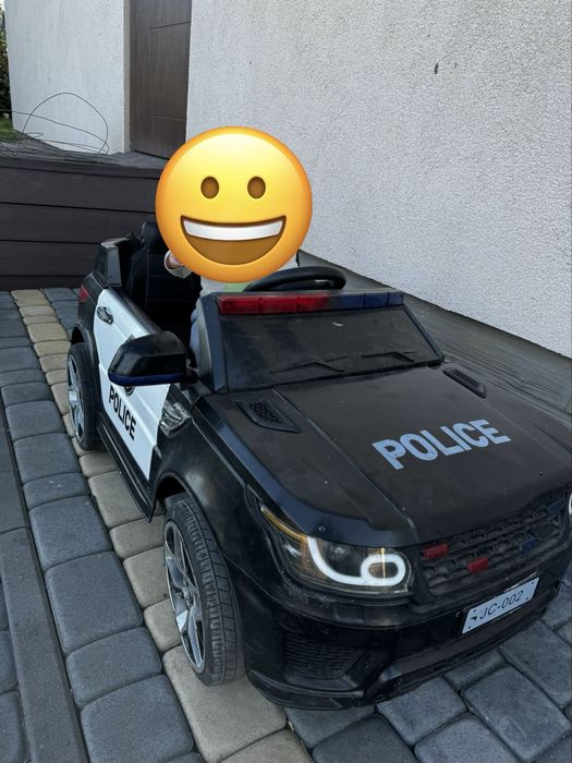 Sprzedam samochód  na akumulator POLICE