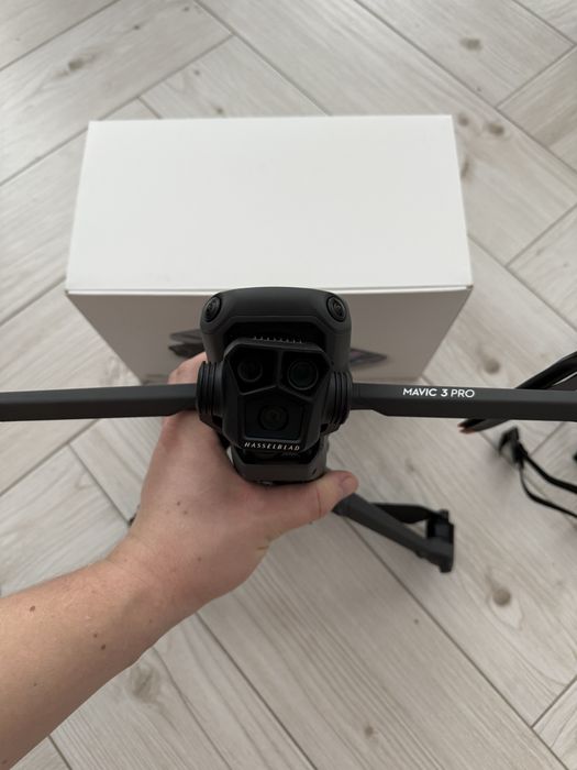 Dji mavic 3 pro , мавік 3 про , дрон , квадрокоптер