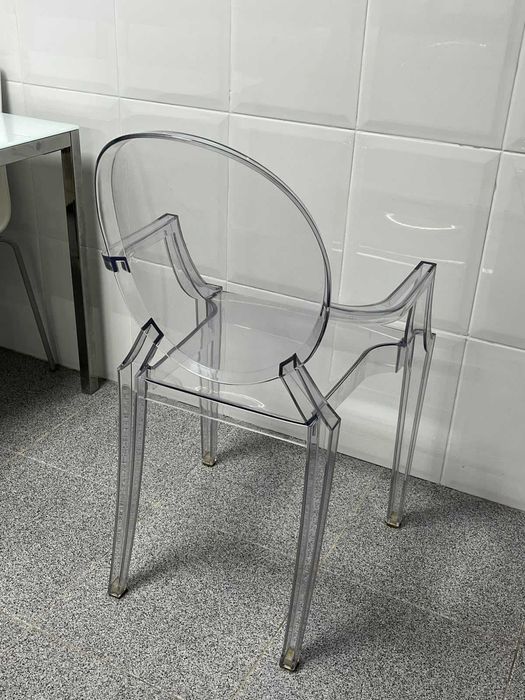 2 cadeiras Kartell Louis Ghost (urgente, mudança de casa)