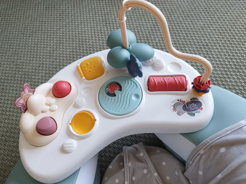 Mesa de atividades com assento Little Smoby - SMOBY