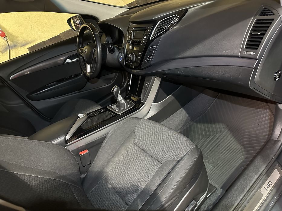 Hyundai i40  1.6 crdi. Super stan!!!