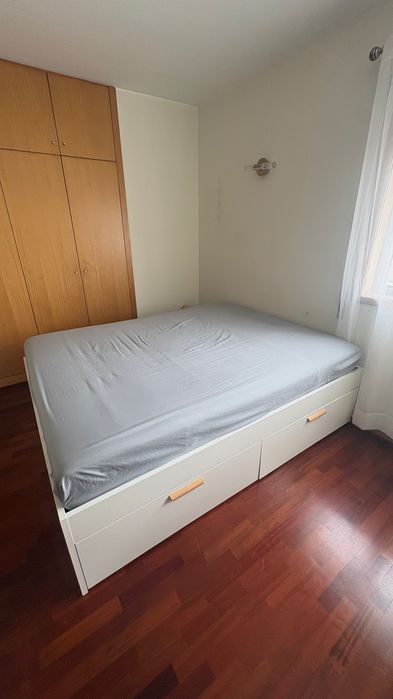 Cama com gavetões Ikea