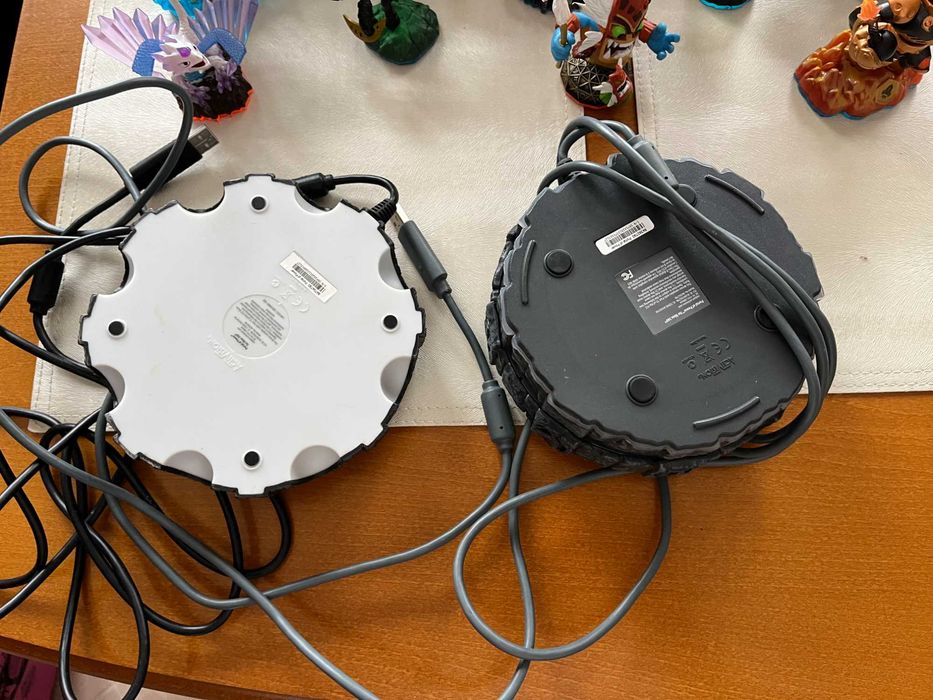 Duży zestaw Skylanders 2 portale 14figurek karty torba