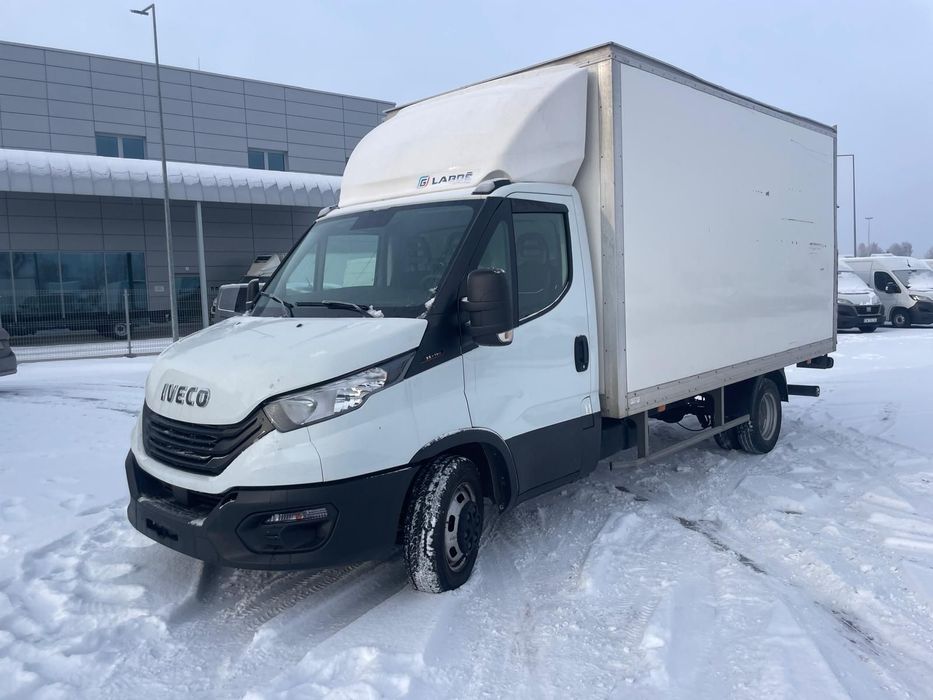 Iveco 35C16  3.0L Kontener 8EP Winda 750kg bliźniak  35C16 Kontener 8EP Winda 750 kg Tempomat niski przebieg