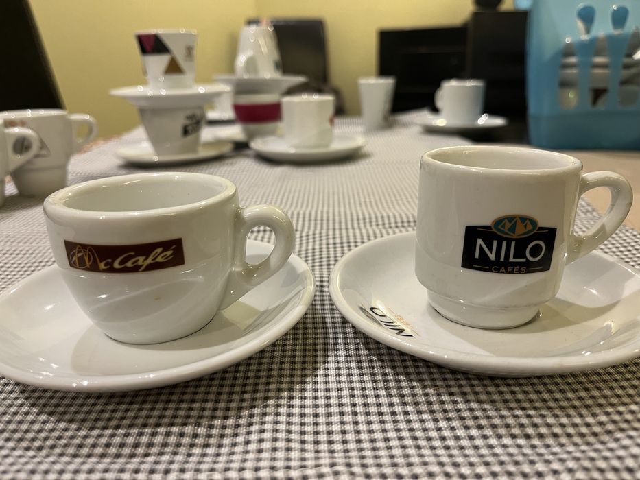 Vendo chavenas cafe conjuntos de 2