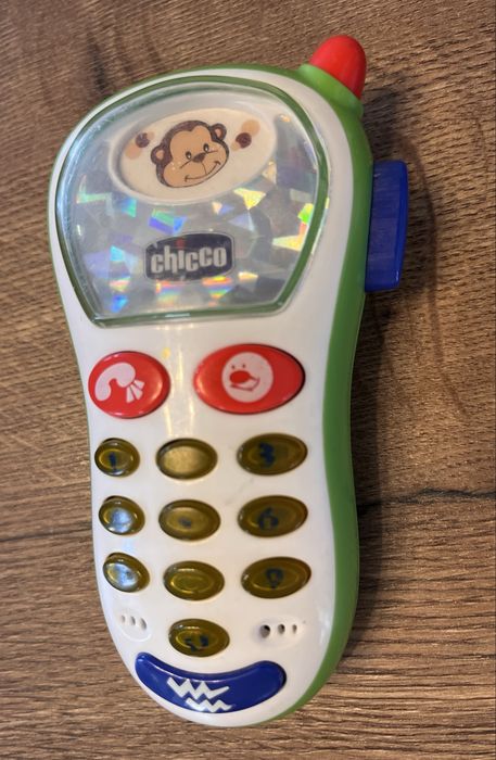 Дитячий інтерактивний телефон Chicco