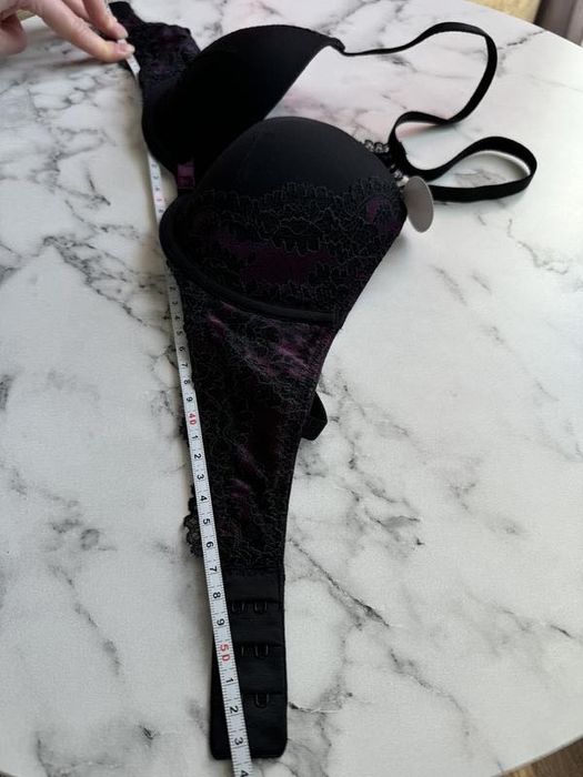 Новий бюстгальтер з оригінальною спинкою M&S