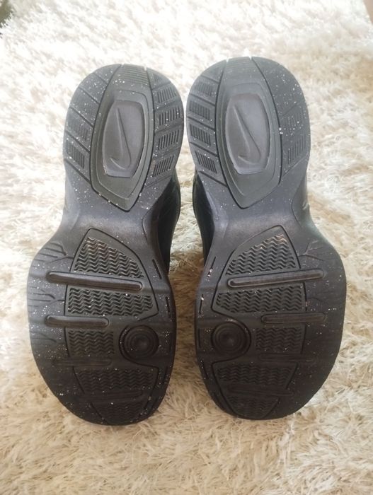 Кросівки Nike monarch