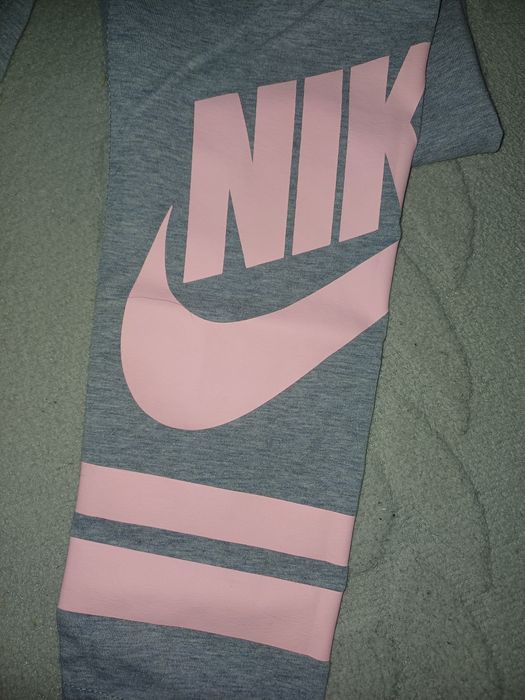 Legginsy nike 146/152 cm