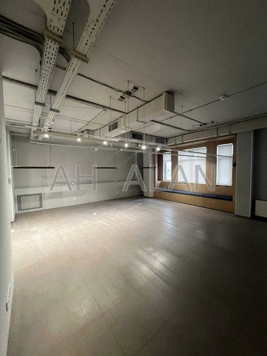 Оренда  офісу на вулиці Спаській. Поділ