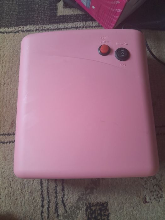 Лампа УФ для манікуру