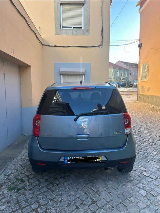 Carro mitsubishi