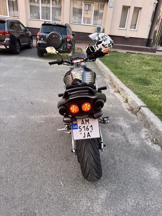 Suzuki gsr 600 2006 рік