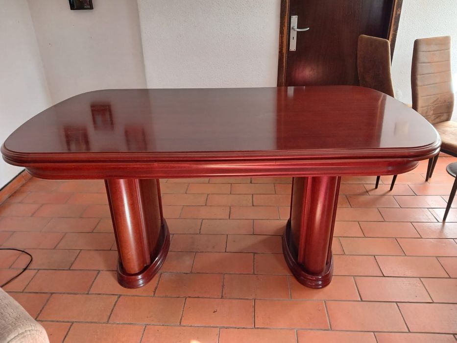 Mesa de jantar .