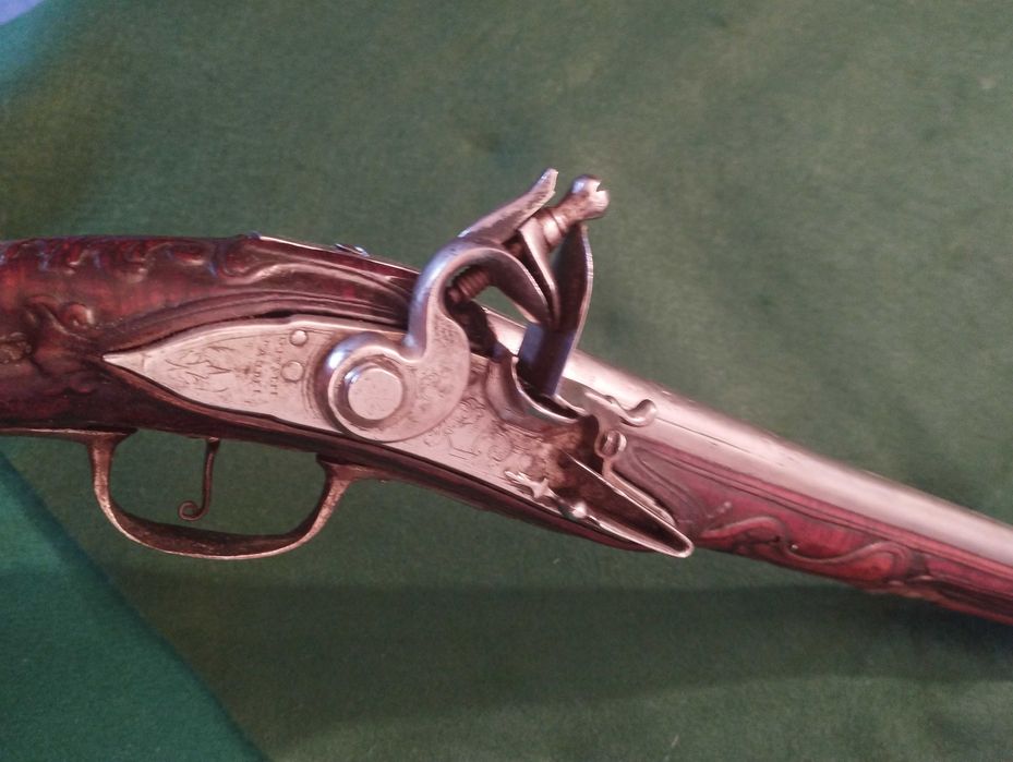 Pistola italiana de pederneira, datada de aproximadamente 1720/1750