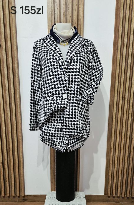 Marynarka z spodenkami