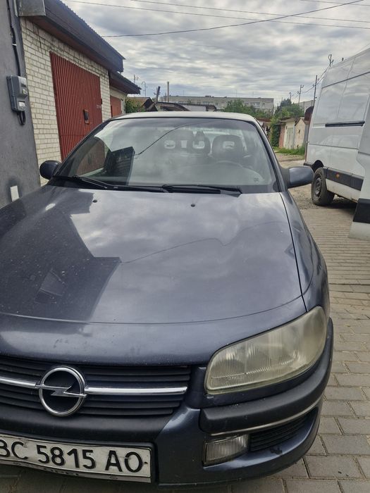 Opel omega 1995.