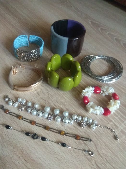 Srebro i Bursztyny, elegancka bransoletka