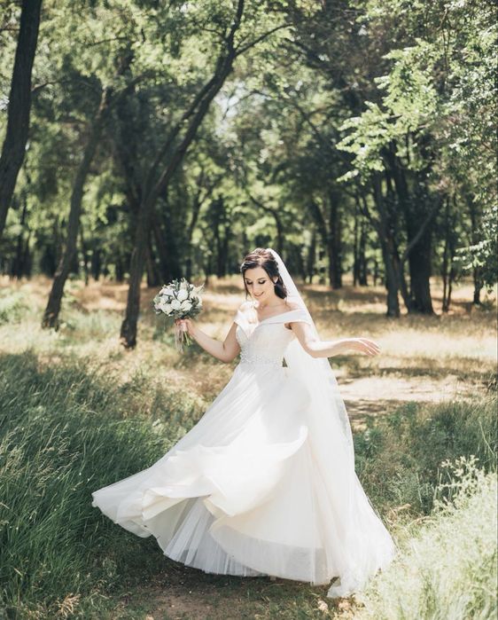 Весільня сукня, шила на замовлення