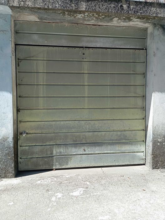 Garagem fechada - Ermesinde