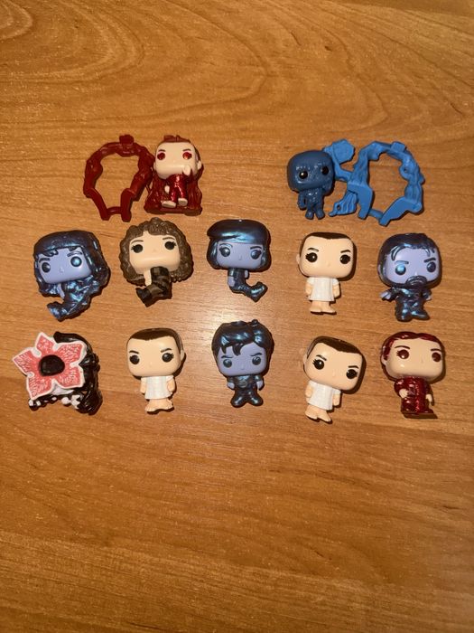 Фігурки кіндер з колекції дивні дива