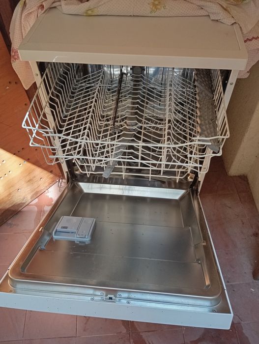 Máquina de lavar loiça com garantia