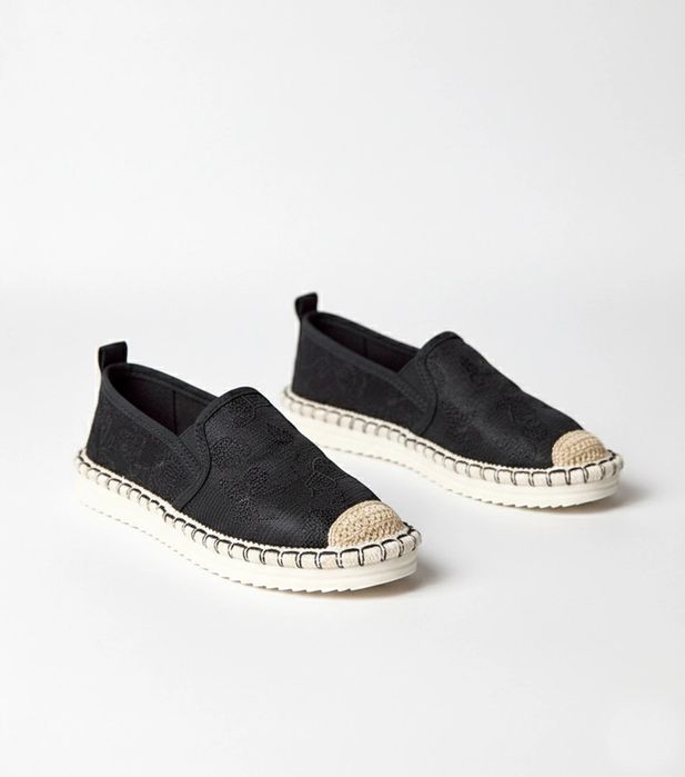 Czarne espadryle zdobione brokatem Lucie