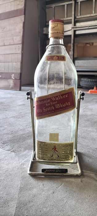 Garrafa antiga Johnnie Walker