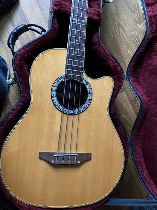 Gitara basowa elektro-akustyczna Celebrity Ovation z futerałem