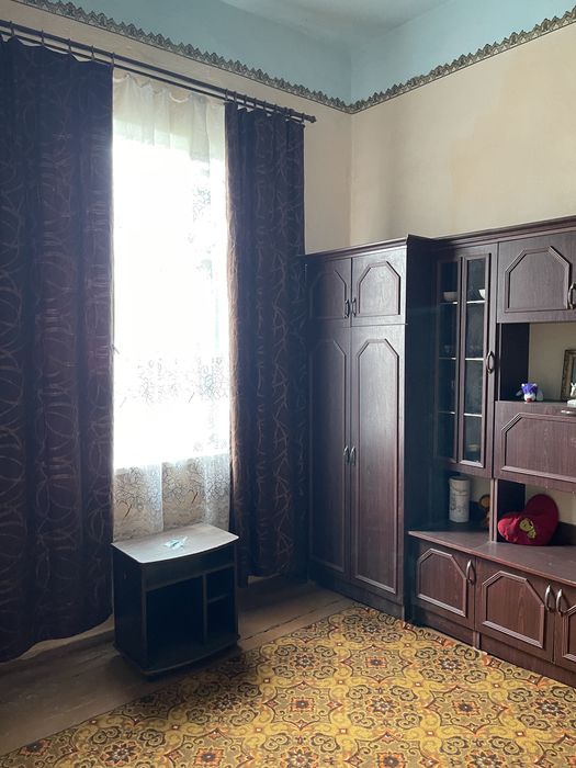 2кімнатна 17000$ біля лікарні