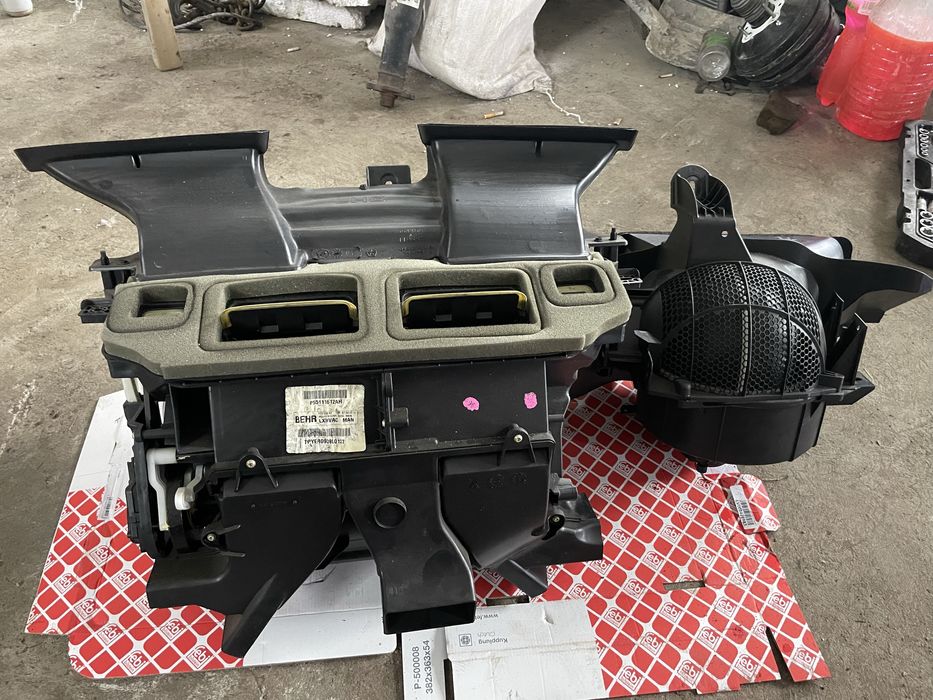 Запчастини Chrysler 300C (2009)(2006) 2.7 седан