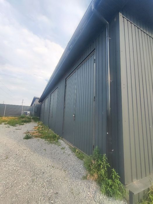 Продам гаражні бокси Сухий яр