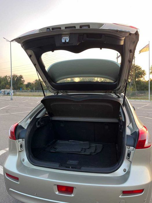 Продам власне авто Mitsubishi Lanxer X SPORTBACK
