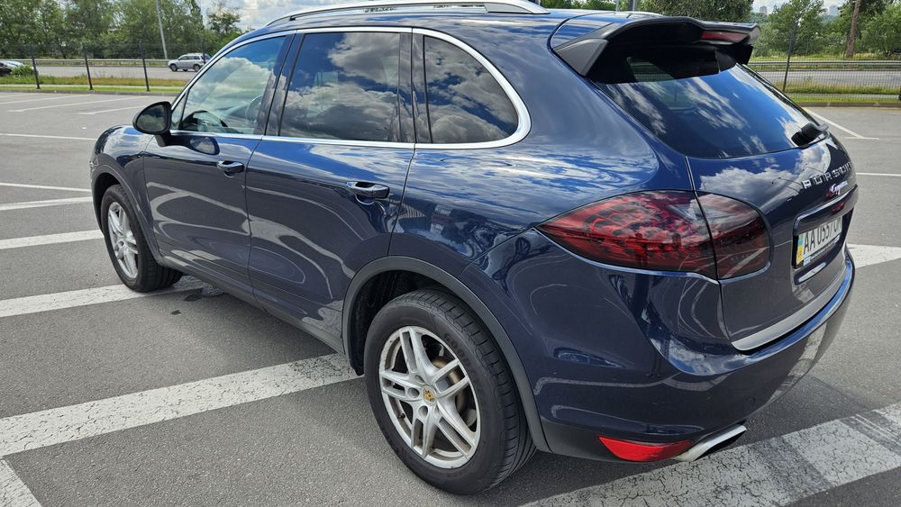 Porsche Cayenne 2011 VIN WP1ZZZ92ZBLA35164 фото оголошення 6 з 24