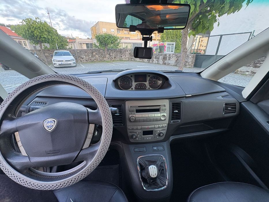 Lancia Musa 1.3 16V M-jet Oro