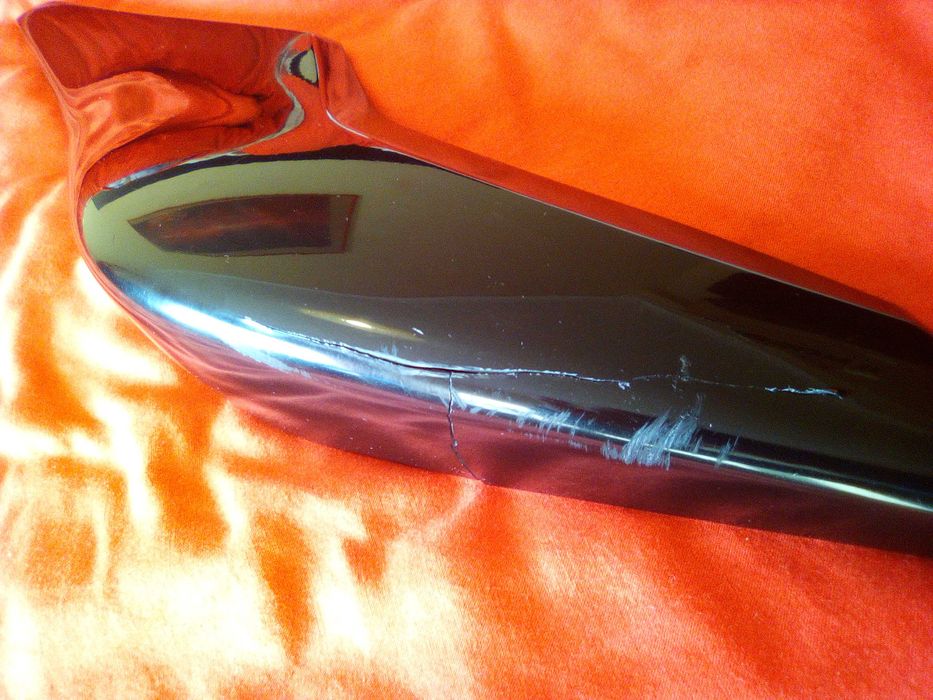 Honda CBR 125R/250R 2011a2017 Carenagem traseira direita 83670KPPT00ZA