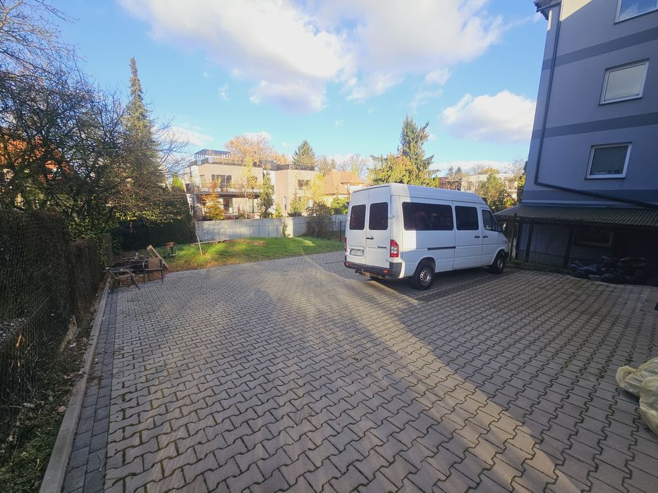 Kwatery budowlane  pokoje noclegi wola justowska błonia parking  Krakó