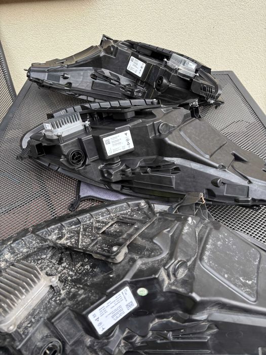 В наявності! Фара передня права та ліва Tesla model 3/Y