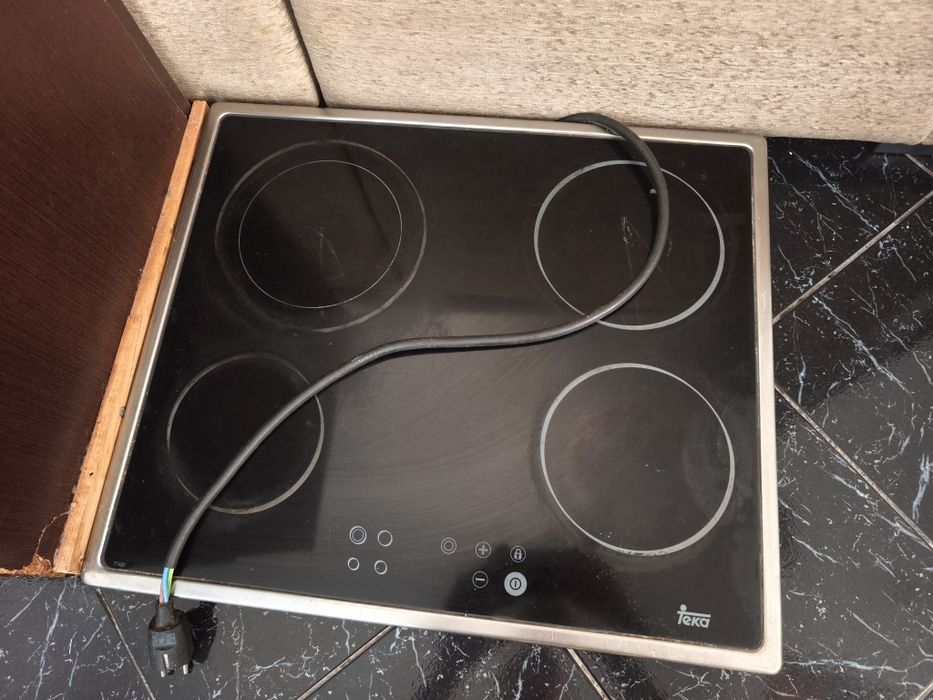 Placa de Vitrocerâmica Elétrica TEKA