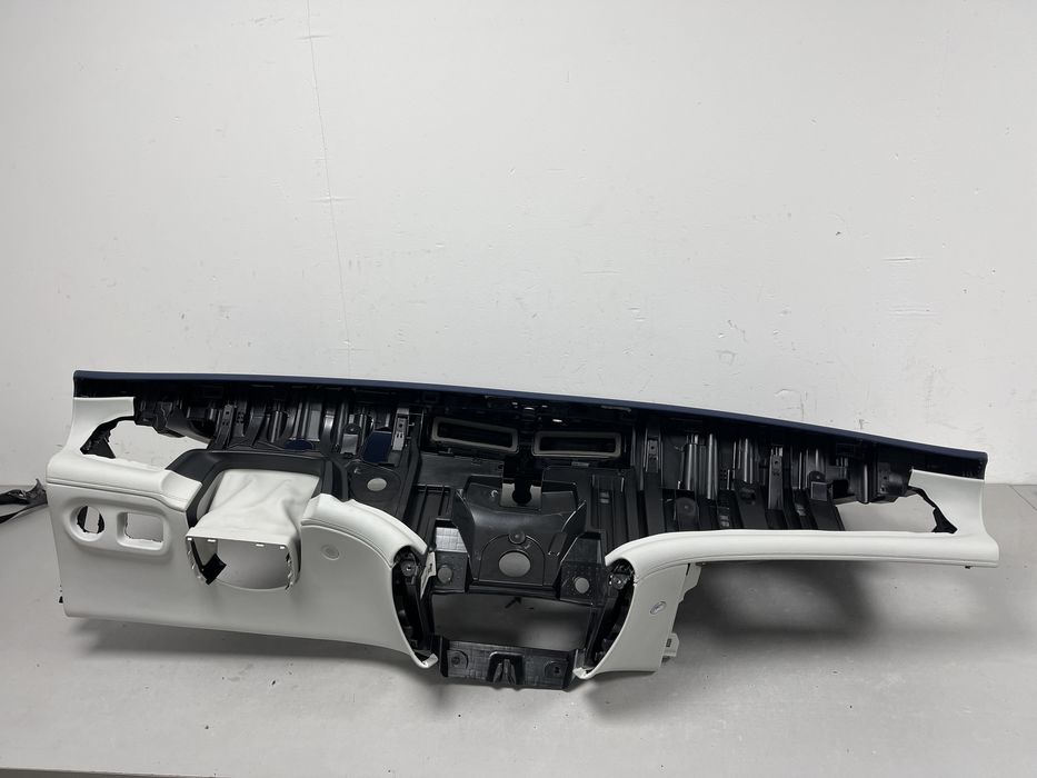 Панель приладів торпедо консоль Mercedes EQE 53 2022-