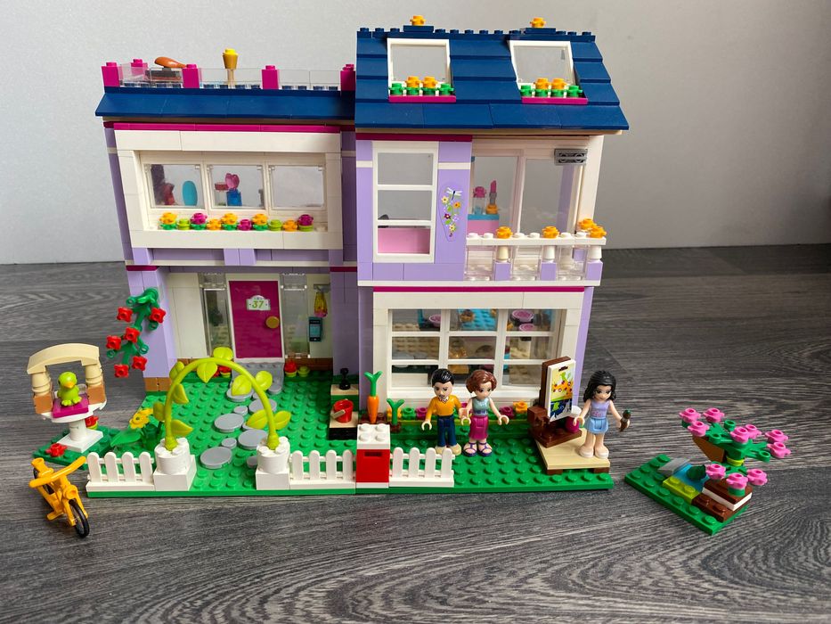 LEGO 41095  Friends   Dom Emmy