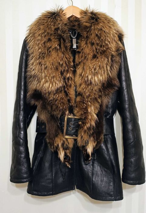 Стильная кожаная дублёнка, в идеальном состоянии, почти не носила.