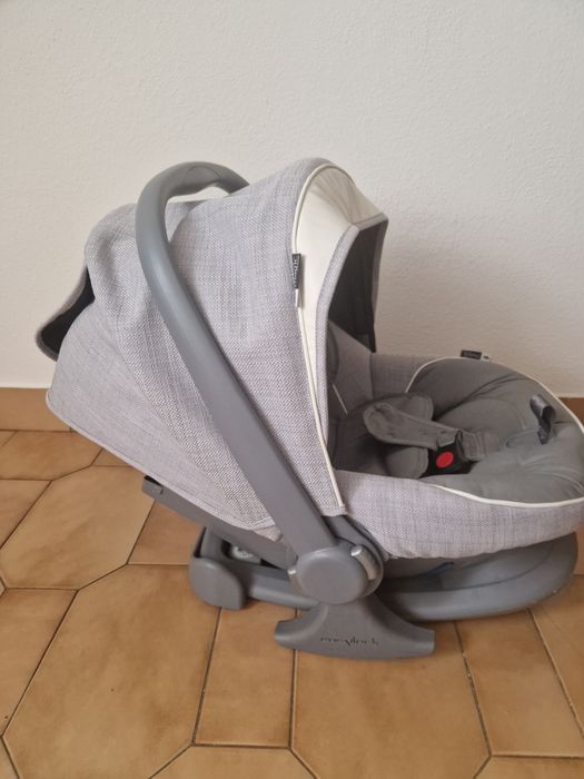 Carrinho bebecar com ovo e isofix (como novo, com pouco uso)