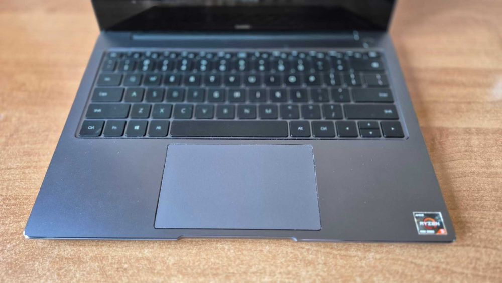 Laptop Huawei MateBook 14 AMD Ryzen 5 4600H RAM 16 GB