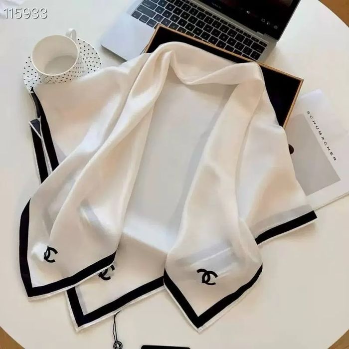 Шовковий платок Chanel білий елегантний аксесуар шовк шовковий шарф