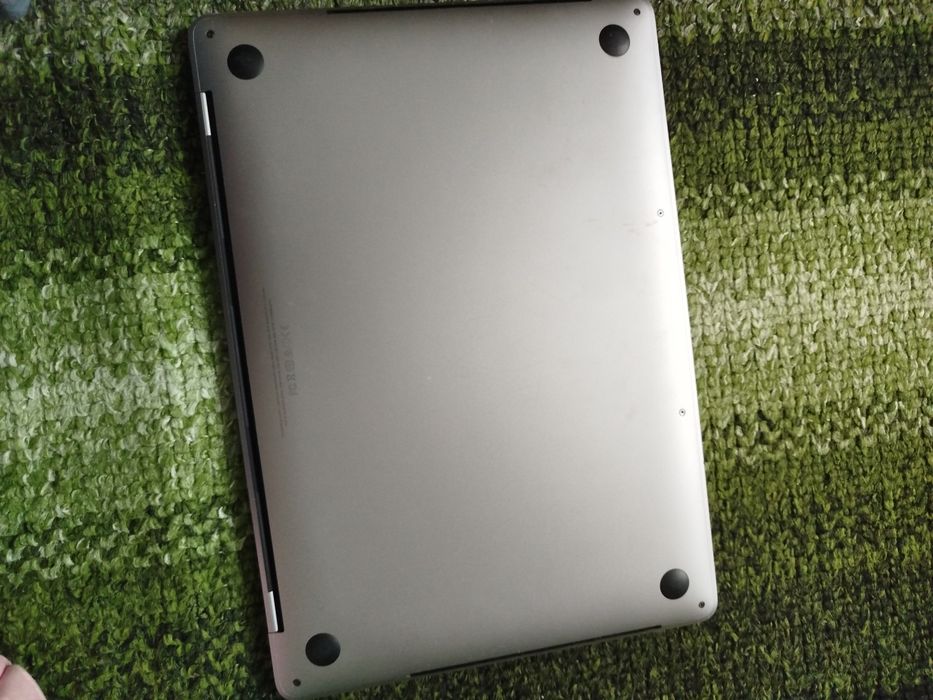 MacBook Pro 13 (2016)