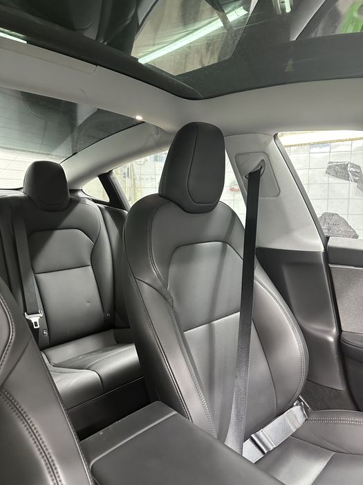 Tesla Model 3 Highland 2024