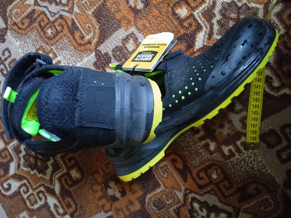 Спецвзуття нове,42розмір