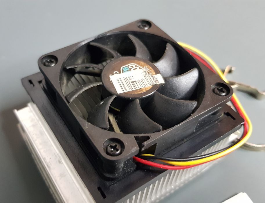 Pentium 4 CPU Cooler64740101812739121